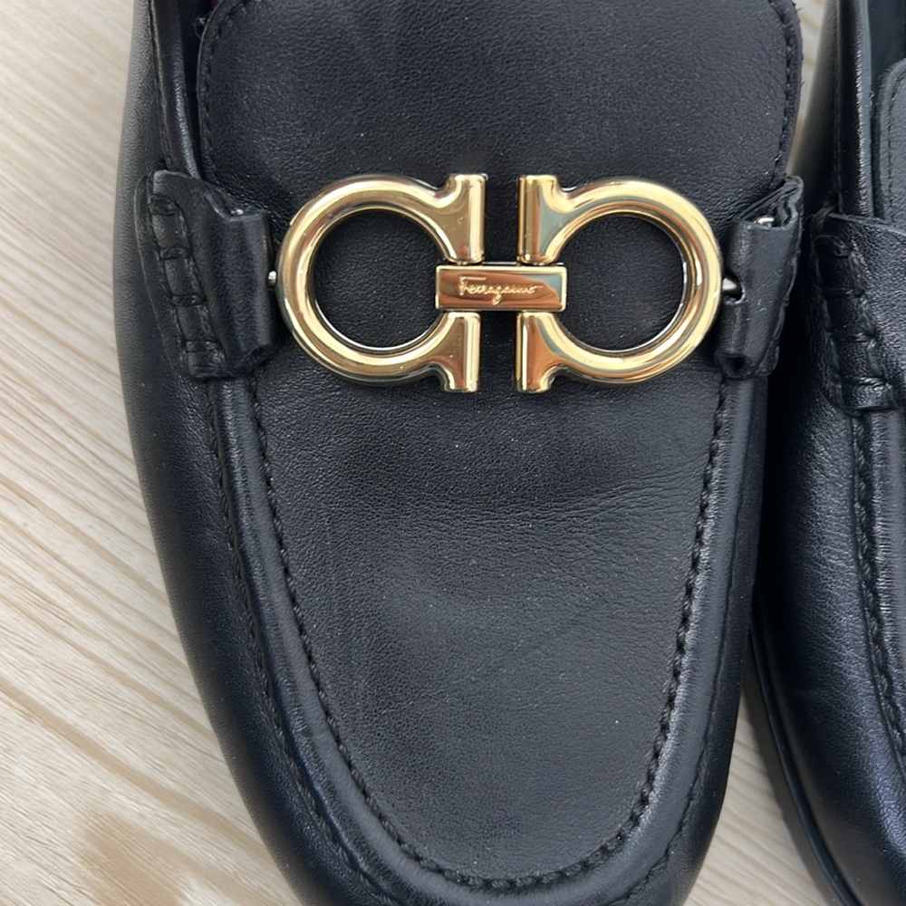 Authentic Salvatore Ferragamo black leather loafer slides Size 7 - Picture 2 of 7